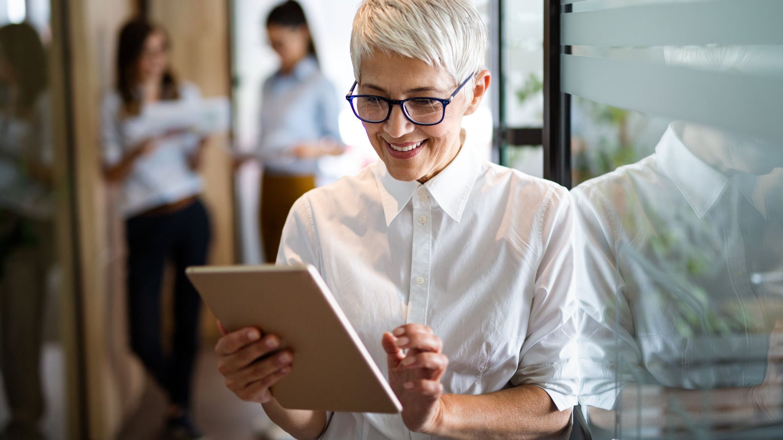 Women looking at ipad